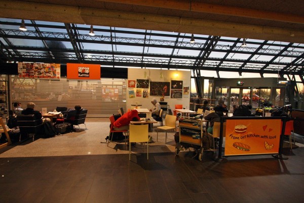 Aéroport de Keflavik, Islande Iceland Airport hall