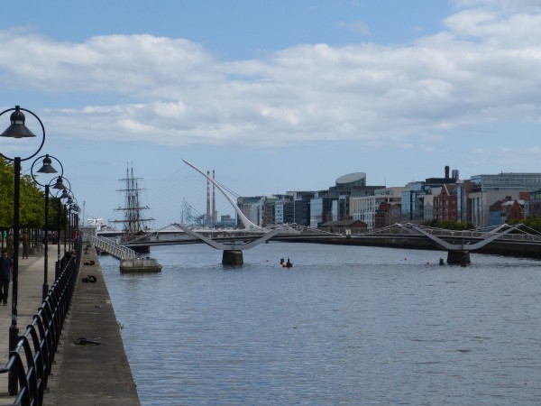 Quai Nord à Dublin - Blog Voyage Trace Ta Route