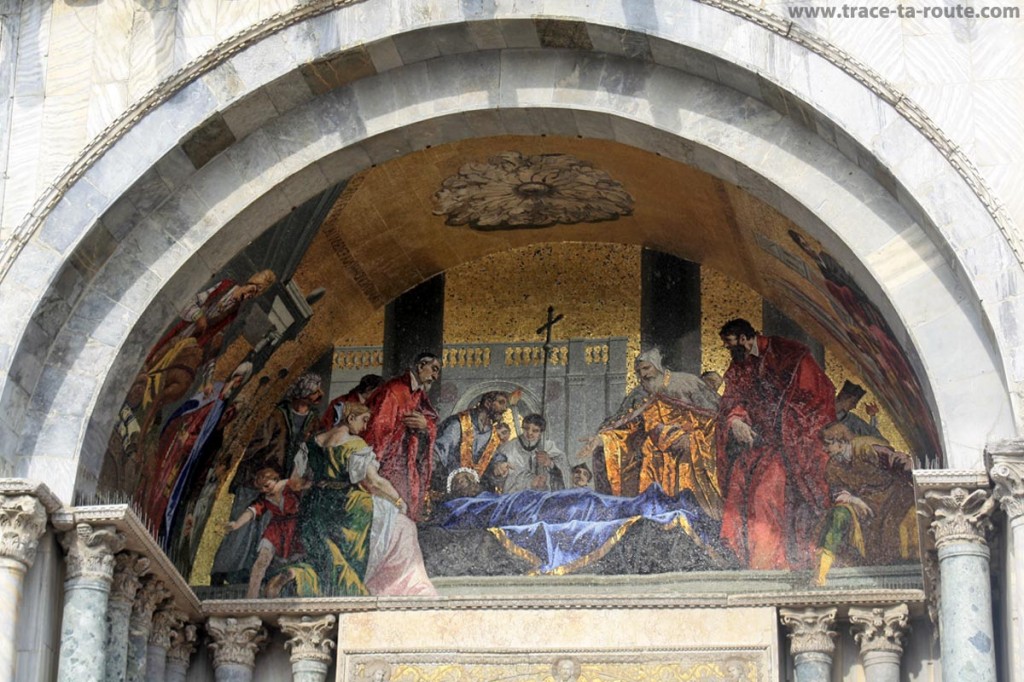 Mosaïque sur la façade de la Basilique Saint Marc, Venise