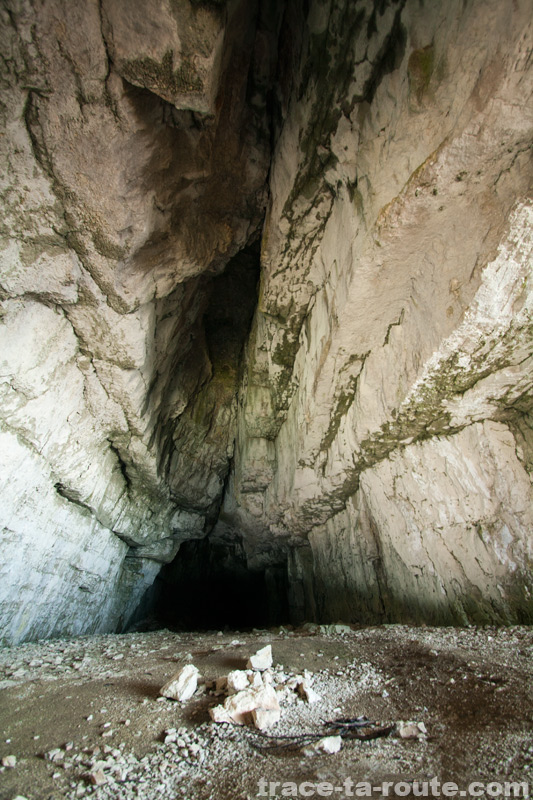 La Grotte aux Ours du Mont Granier (Balme à Collomb) en Chartreuse