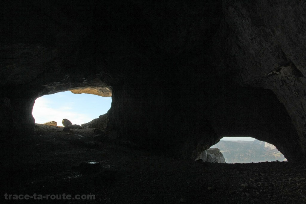 La Grotte aux Ours du Mont Granier (Balme à Collomb) en Chartreuse