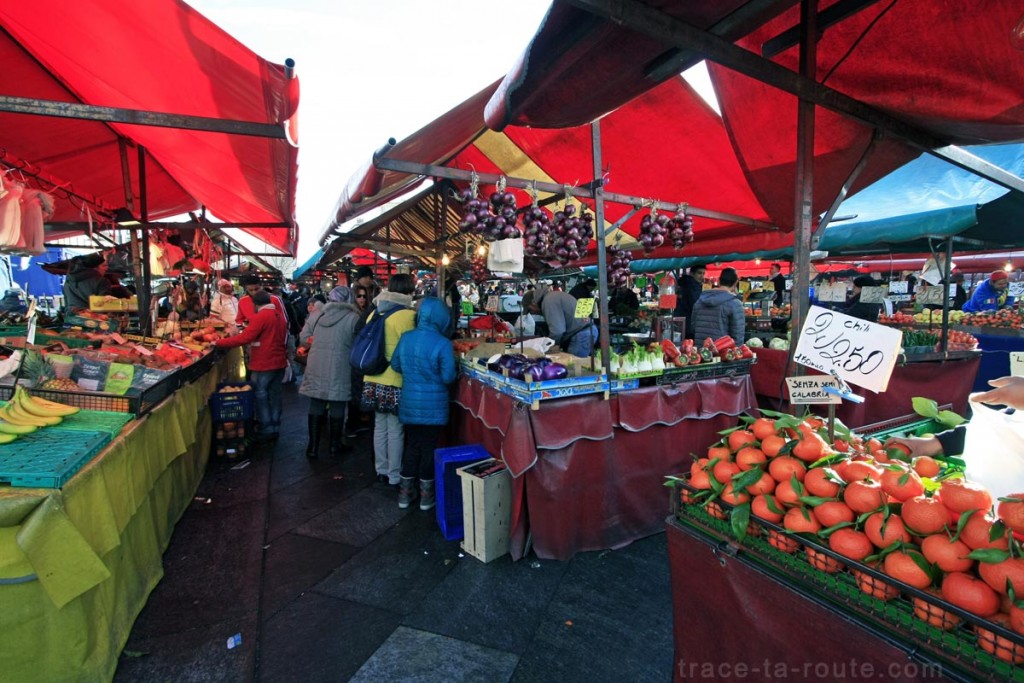 Le marché de la Piazza della Repubblica de TURIN