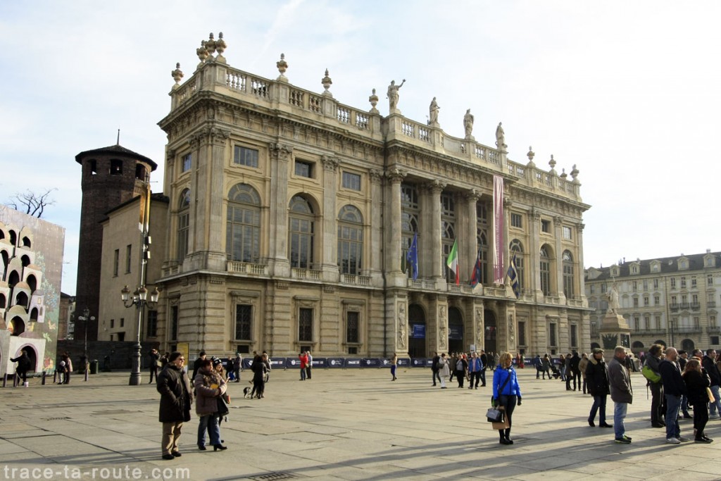 Palazzo Madama (Palais Madame) sur la Piazza Castello de TURIN