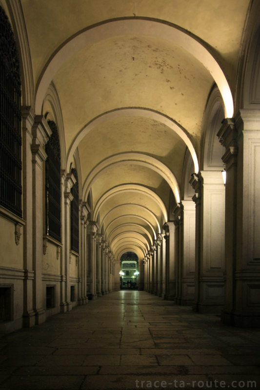 Arcades du Palazzo Carignano de Turin