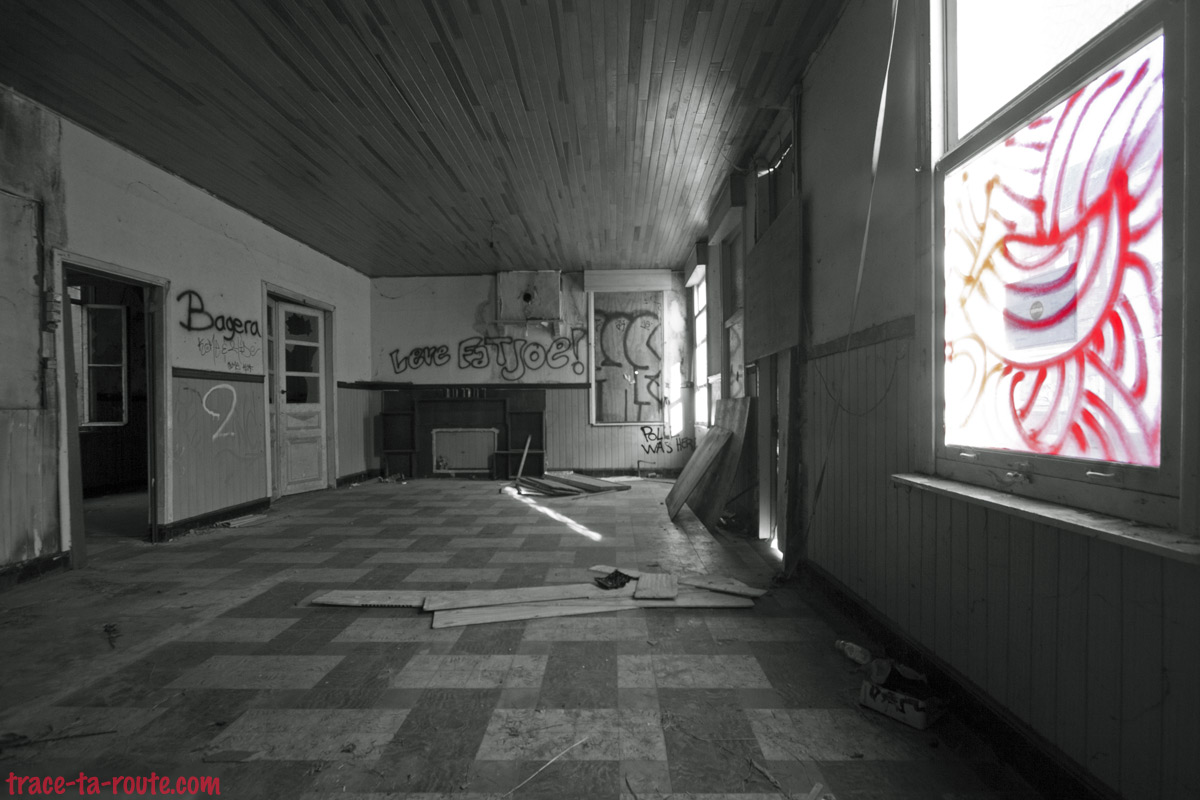 Urbex - Intérieur d'une maison abandonnée à Doel