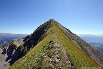 Arête (presque) au sommet du Mont Charvin