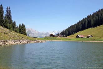 Le Lac de Gers et les Chalets de Gers