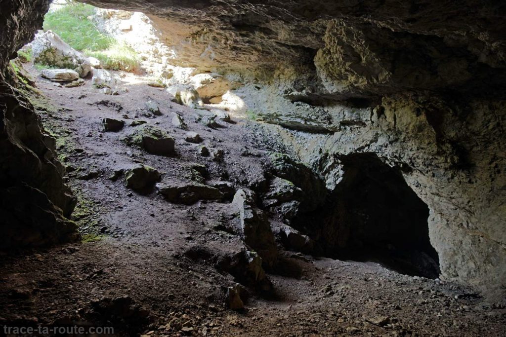 La Grotte de l'Enfer, au Parmelan