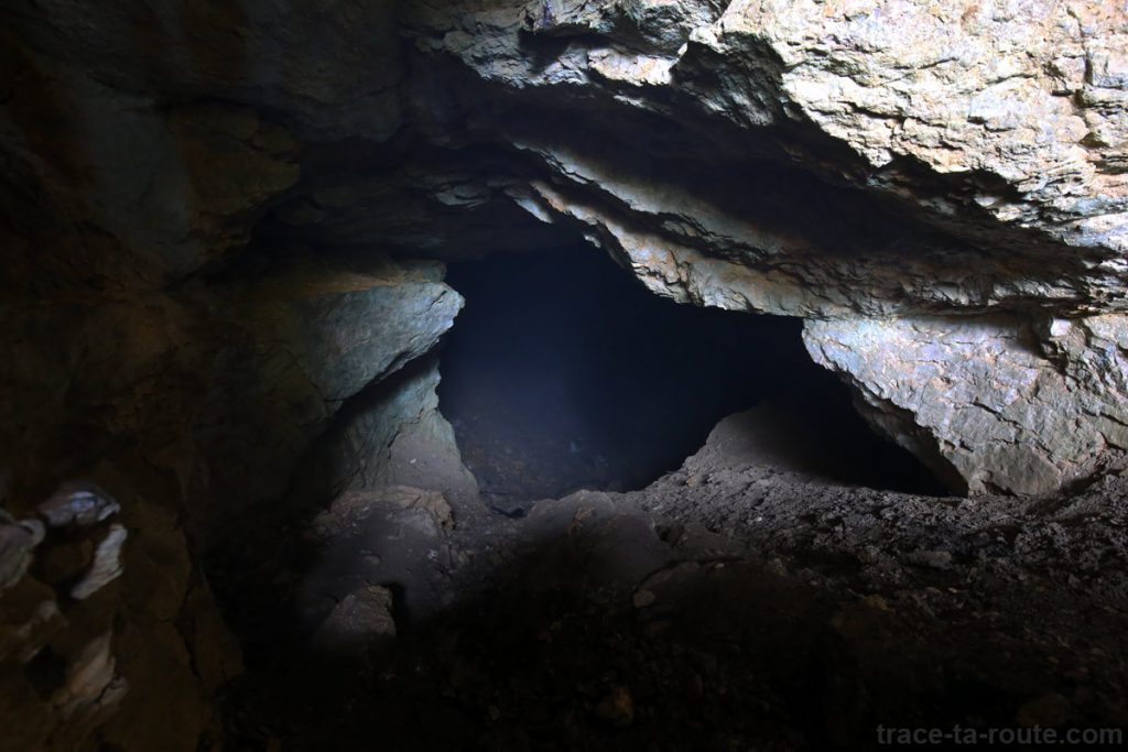 Intérieur de la Grotte de l'Enfer, au Parmelan
