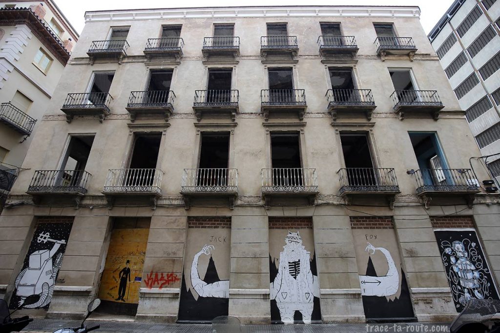 Street Art à Malaga - Graffitis immeuble Calle Blasco de Garay