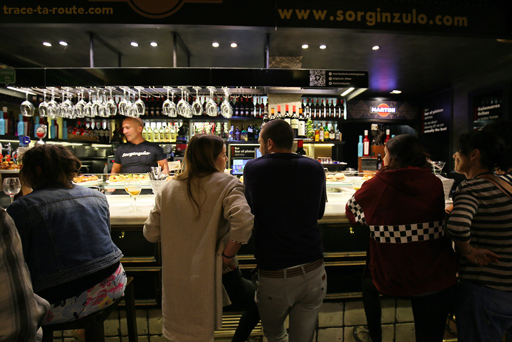 Restaurant tapas Bar à pintxos Sorginzulo - Plaza Nueva Bilbao