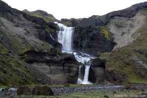 Cascade Ófærufoss à Eldgja en Islande