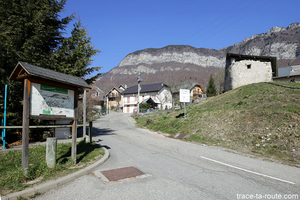 Village de Pragondran (Savoie), sous la Croix du Nivolet