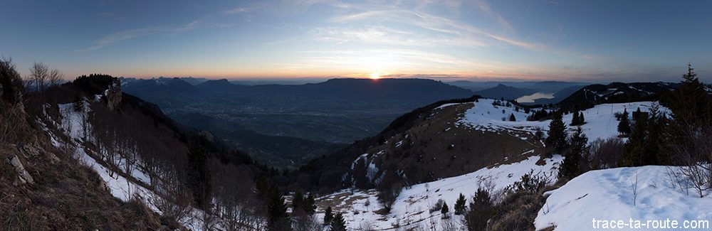 Coucher de soleil depuis Le Sire, au sommet de la Montagne du Nivolet