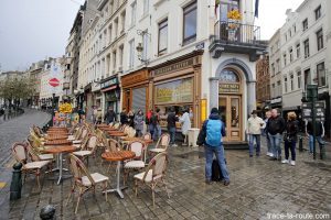 Friterie belge Chez Papy (Belgian Frites) rue de la Madeleine à Bruxelles