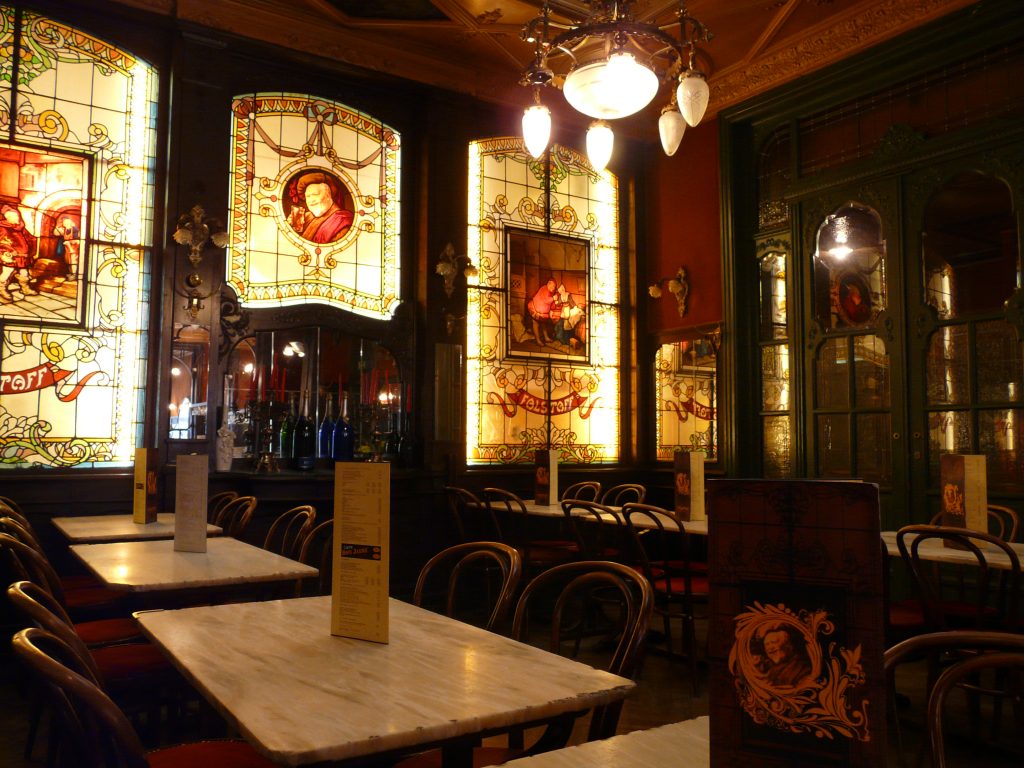 Falstaff à Bruxelles - brasserie Art Nouveau
