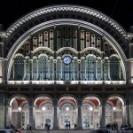 Gare Porta Nuova de Turin - façade éclairée de nuit