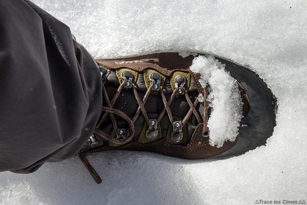 Test chaussures de randonnée LOWA Ticam II GTX dans la neige