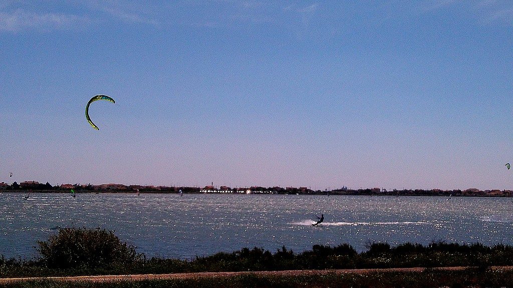 Kite surf sur l'étang