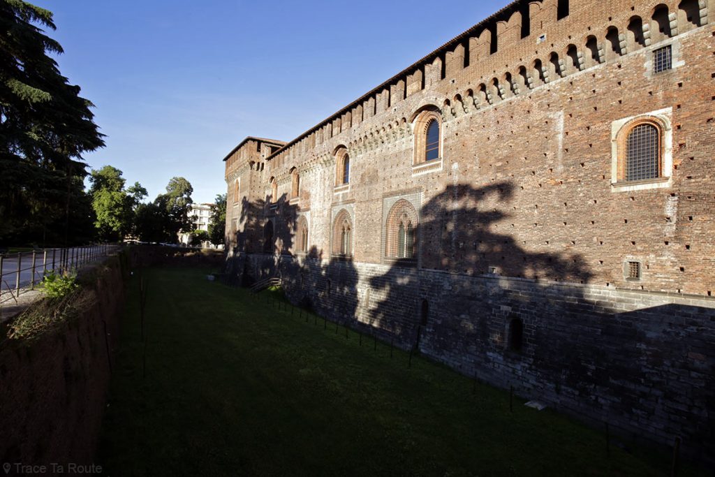 Murs remparts Château Castello Sforzesco de Milan