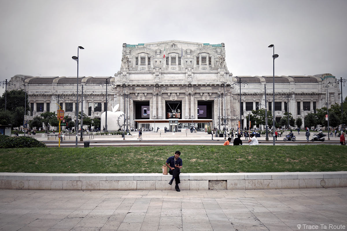 Gare Centrale de Milan, Piazza Duca d'Aosta