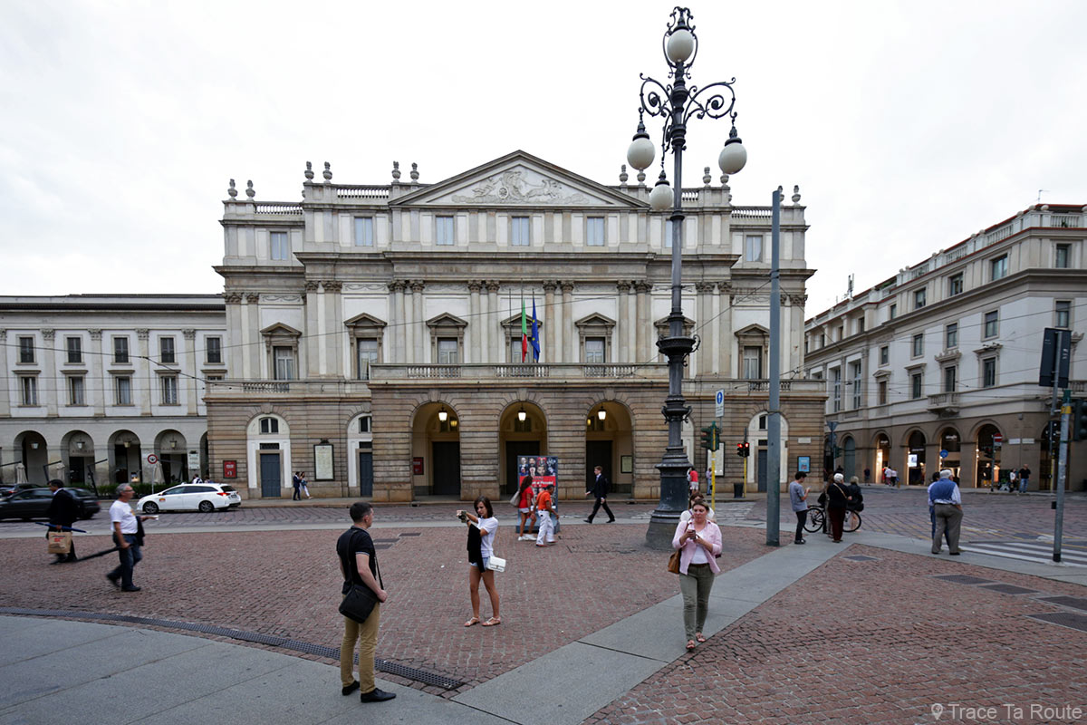 Théâtre de La Scala de Milan, façade extérieure sur la Piazza della Scala - Teatro alla Scala di Milano