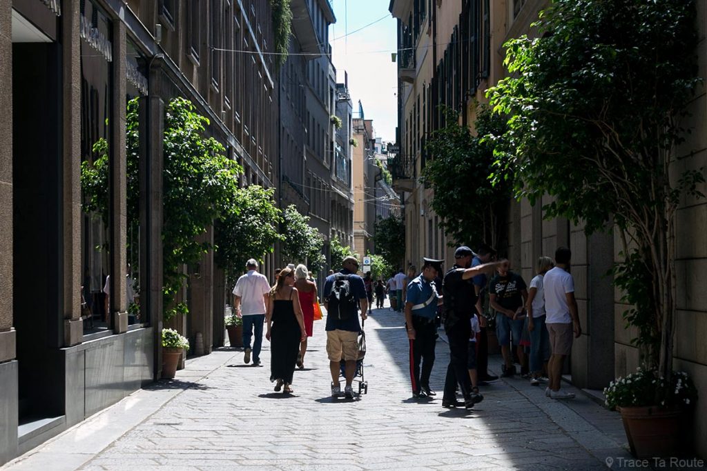 Rue Via della Spiga, Quadrilatère d'Or de Milan - Quadrilatero della Moda di Milano