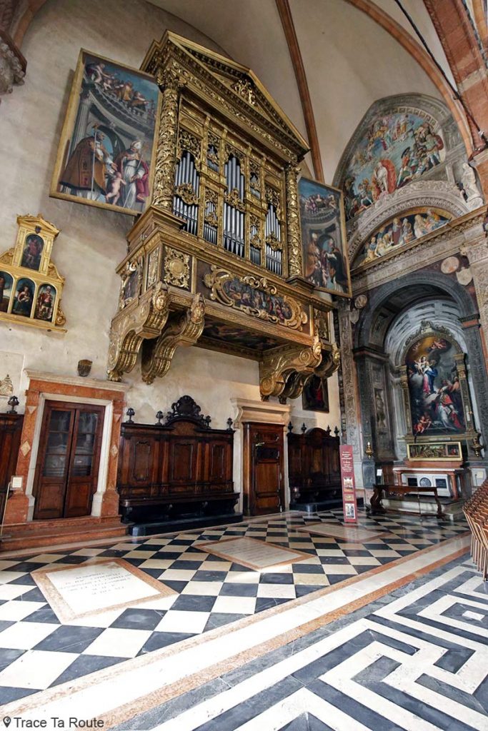 Orgue peint par Biagio Falcieri et Chapelle Maffei, Intérieur Cathédrale Santa Maria Matricolare de Vérone - Duomo di Verona