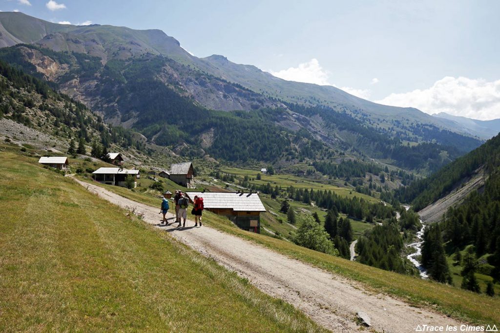Le Villard dans la vallée de Ceillac, Queyras (Hautes-Alpes)