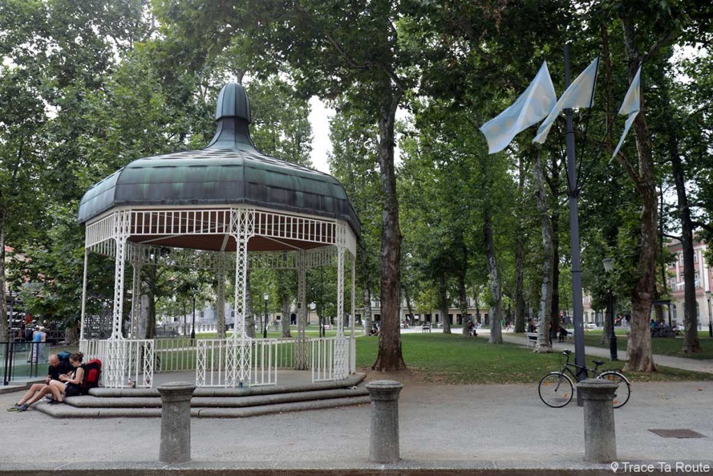 Parc Zvezda, Kongresni Trg, Ljubljana, Slovénie