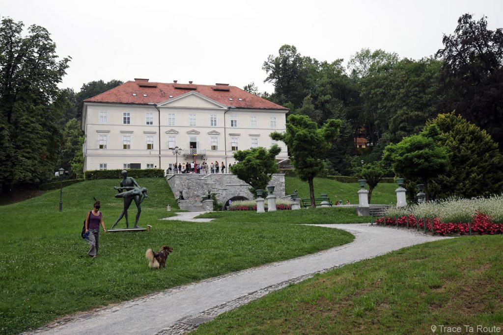 La Maison du Centre International des Arts Graphiques dans le Parc Tivoli de Ljubljana, Slovénie - Mednarodni grafični likovni center