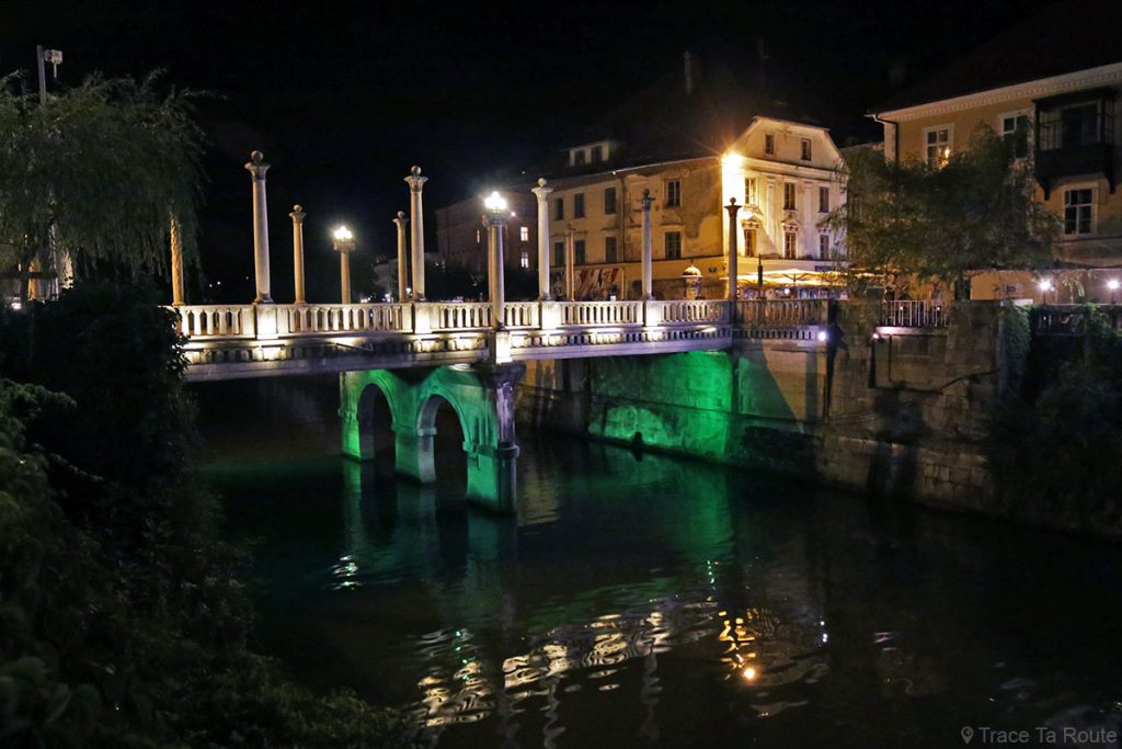 Le Pont des Cordionniers de Ljubljana la nuit, Slovénie - Čevljarski Most Ljubljana by night Slovenia