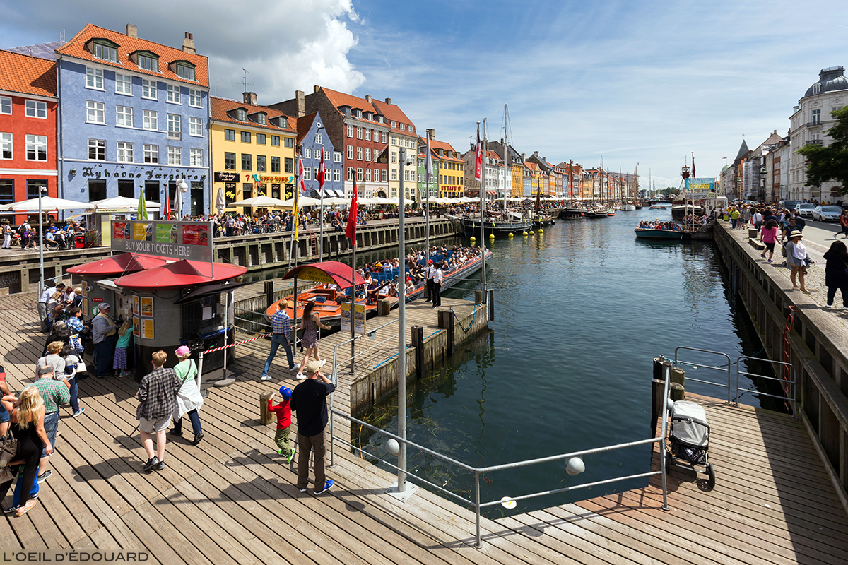 Nyhavn Copenhague Danemark - canal, bateaux et façades colorées © L'Oeil d'Édouard