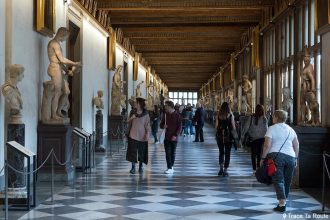 Couloir corridor du Musée de la Galerie des Offices de Florence