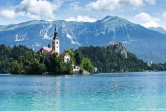 L'Île du Lac de Bled avec l'Église de l'Assomption Cerkev Marijinega Vnebovzetja, Slovénie - Blejsko jezero, Slovenia