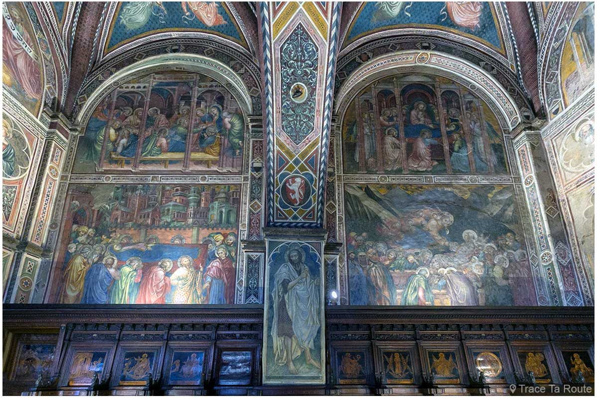 Fresques sur les murs de la Chapelle du Museo Civico de Sienne - Cappella di Palazzo Pubblico di Siena