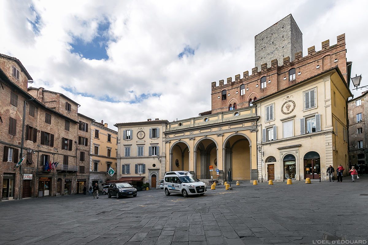 Visite de Sienne : Piazza Indipendenza, Siena