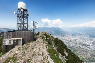 Radar au sommet Le Moucherotte et vue sur Grenoble