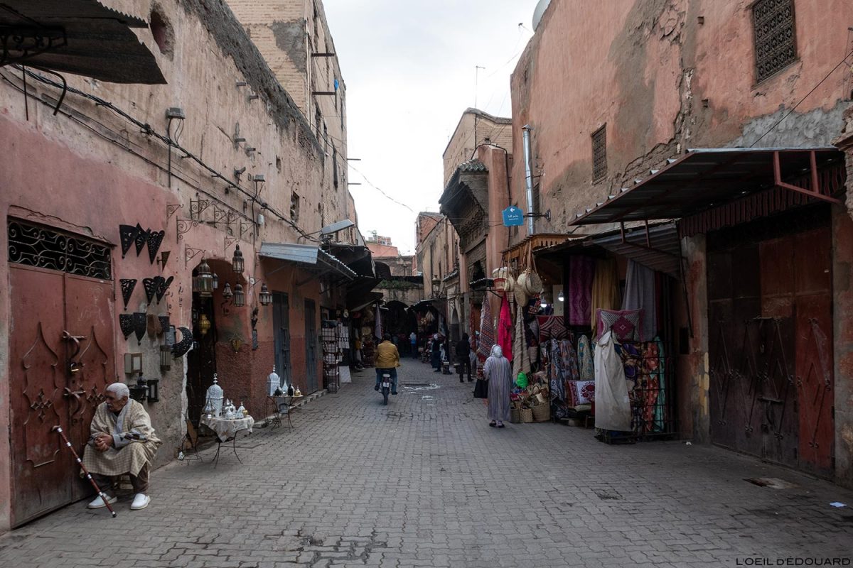 Souk dans la Médina de Marrakech, Maroc