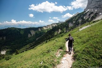 Sentier de randonnée du Pré Jacquet, sous Le Pas de la Ville Grand Veymont Vercors Isère Alpes Paysage Montagne Outdoor French Alps Mountain Landscape Hike Hiking trail Trekking