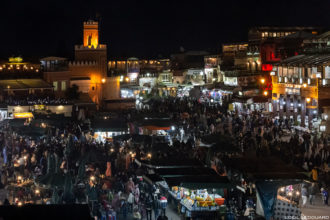 La Place Jemaâ el-Fna de Marrakech de nuit le soir, Maroc / Marrakesh Morocco © L'Oeil d'Édouard - Tous droits réservés