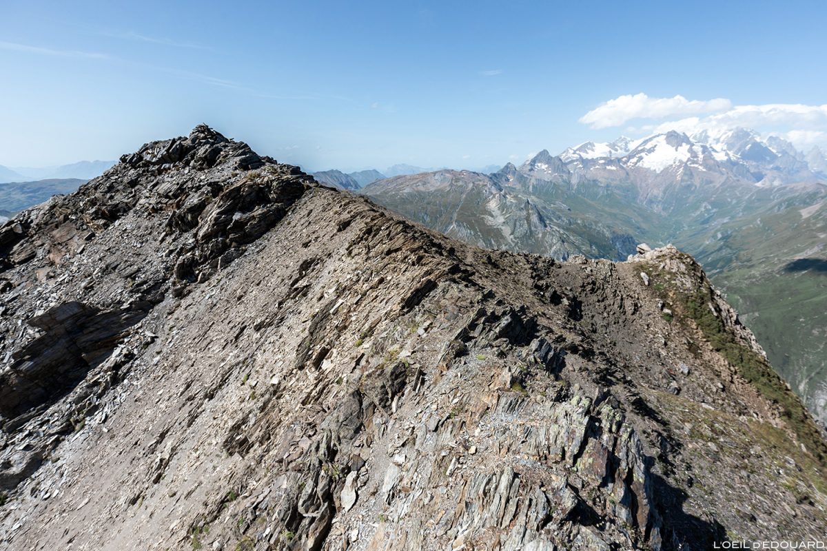 Le sommet de La Pointe de la Terrasse avec le Mont Blanc, Le Beaufortain Savoie Paysage Montagne Alpes