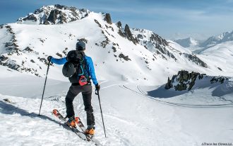 Comment S'HABILLER en SKI DE RANDONNÉE et équipements nécessaires (dva, pelle, sonde, couteaux...) - Blog Montagne Trace les Cimes