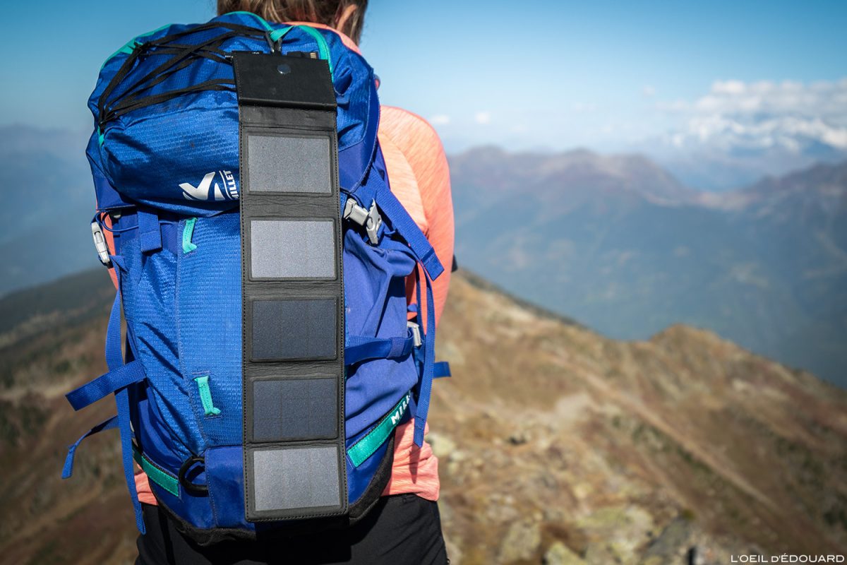 Chargeur solaire Sunslice Photon pour la randonnée en montagne et les treks Outdoor mountain panneaux photovoltaïques