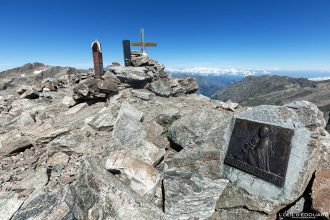 Sommet du Mont Clapier - Massif du Mercantour Alpes-Maritimes Provence-Alpes-Côte d'Azur / Paysage Montagne Randonnée Trek Outdoor View Landscape Mountain summit Hike Hike Trekking