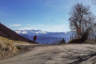 Cyclisme Col de Marocaz en vélo - Massif des Bauges Outdoor road bike mountain landscape