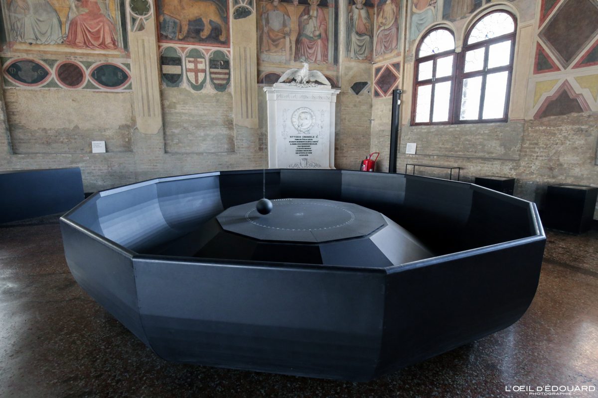 Pendule de Foucault Palazzo della Ragione, Padoue Italie - Padova Italia Italy
