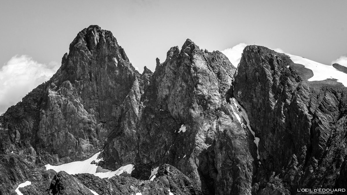 Grand Pic de Belledonne vu au sommet de la Grande Lance de Domène Belledonne Isère Alpes France Paysage Randonnée Montagne Outdoor French Alps Mountain summit Landscape