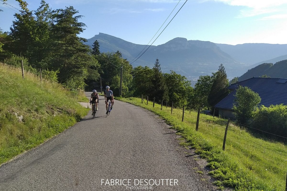 Cyclisme vélo Route du Col du Granier Chambéry Savoie Alpes France - Paysage Montagne Outdoor French Alps Mountain Landscape road bike