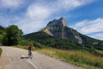 Cyclisme vélo route Col du Coq Dent de Crolles Massif de la Chartreuse Isère Alpes France - Paysage Montagne Outdoor French Alps Mountain Landscape road bike